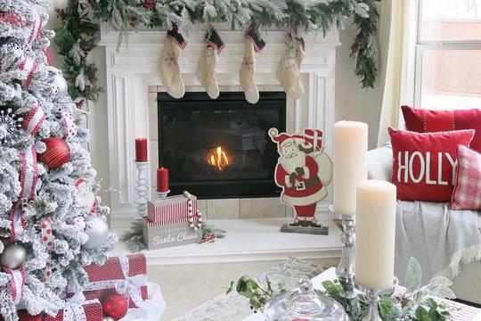 Read more about the article Decoraciones navideñas DIY con materiales naturales